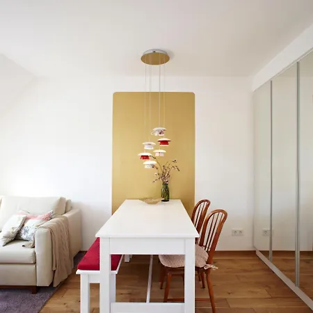 Königsschlaf No2 - Traum In Rosa Im Herzen Von Konstanz