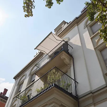 Koenigsschlaf No2 - Traum In Rosa Im Herzen Von Apartamento *